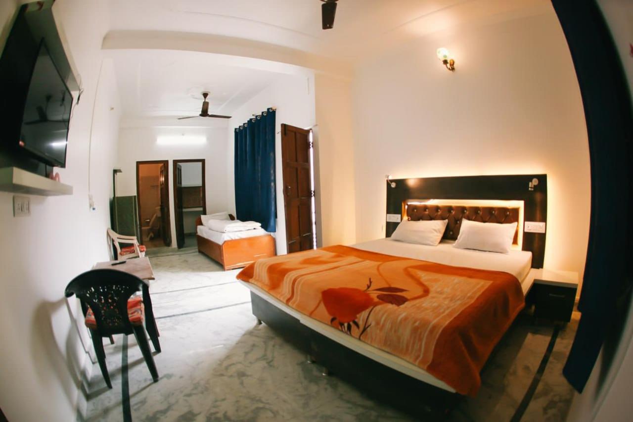 Maa Vaibhav Laxmi Guest House Ришикеш Экстерьер фото